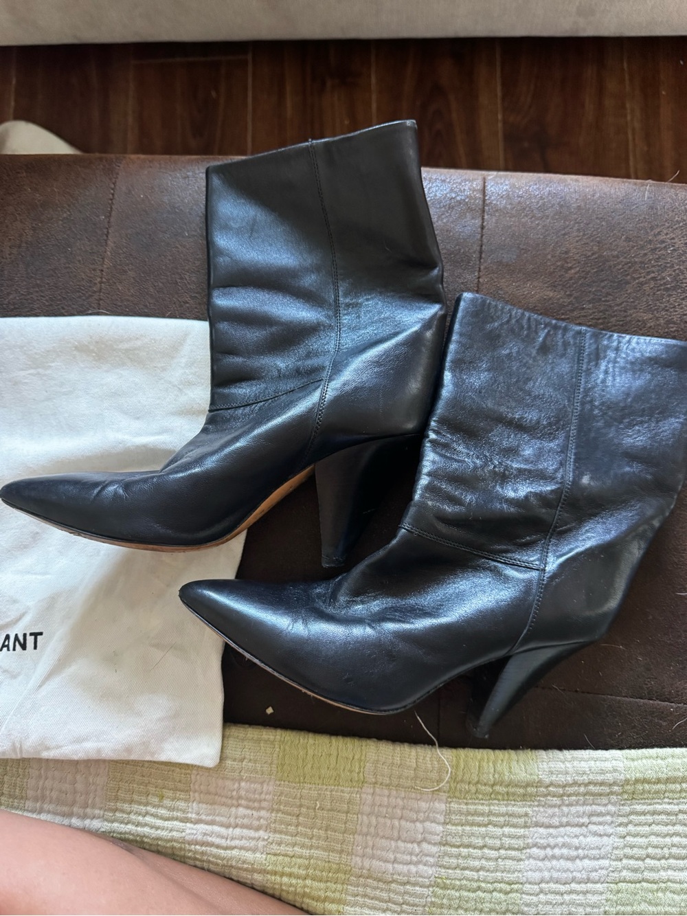 Isabel Marant Black Pointed-Toe Mid-Calf Leather Boots - Picture 2 of 5